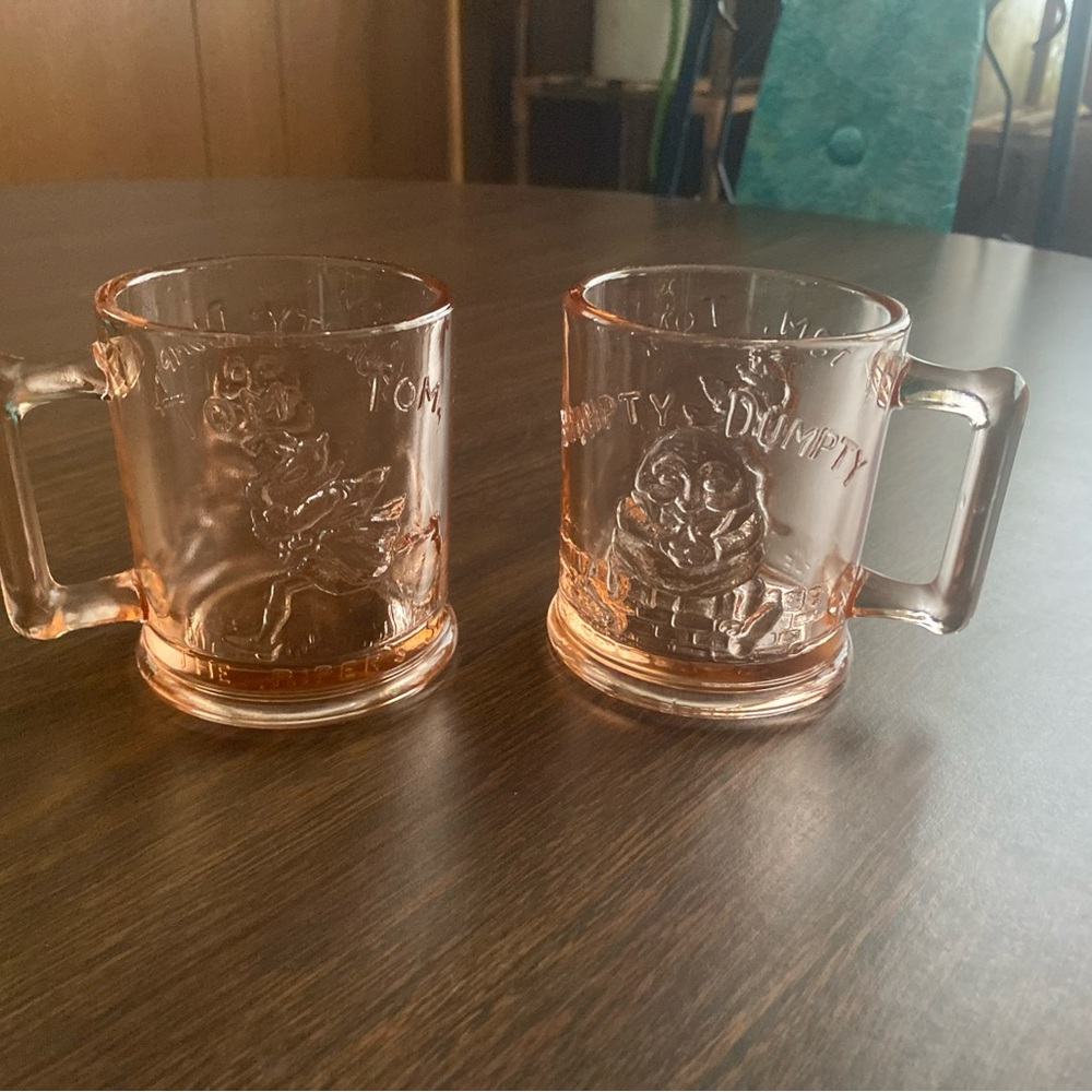 Tiara Humpty Dumpty Tom Tom Piper's Son Pink Depression Glass Cup Mug Set 2 Vtg